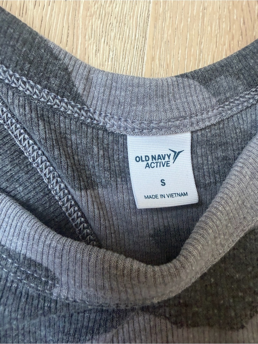 Y2K Camo Ribbed Racerback Tank Top | Old Navy Active | S - Picture 4 of 4